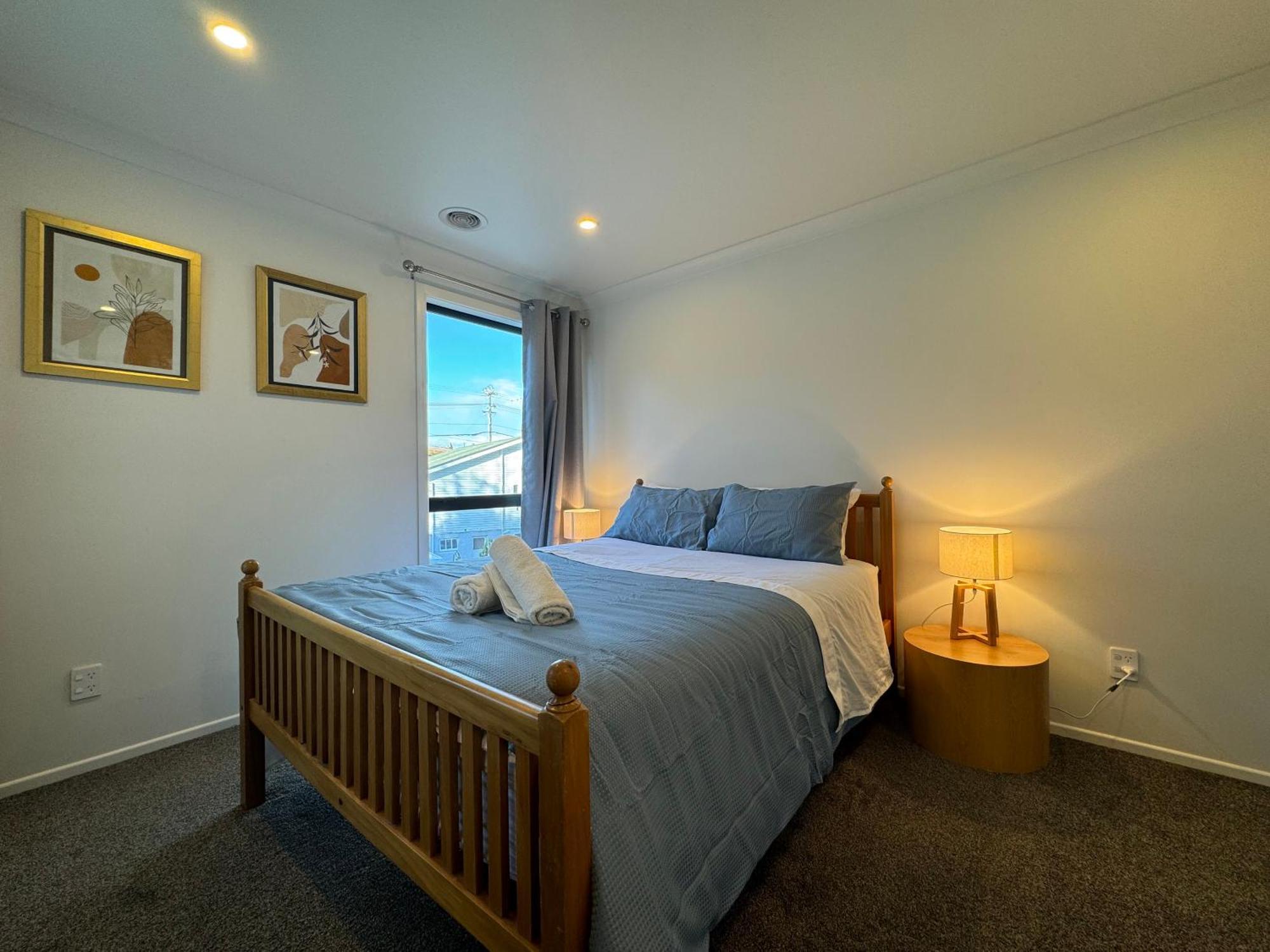 No Party Allowed, Entire Brand New 3 Bedroom Townhouse, Free Unlimited Fibre Wifi And Free Parking Wellington Esterno foto
