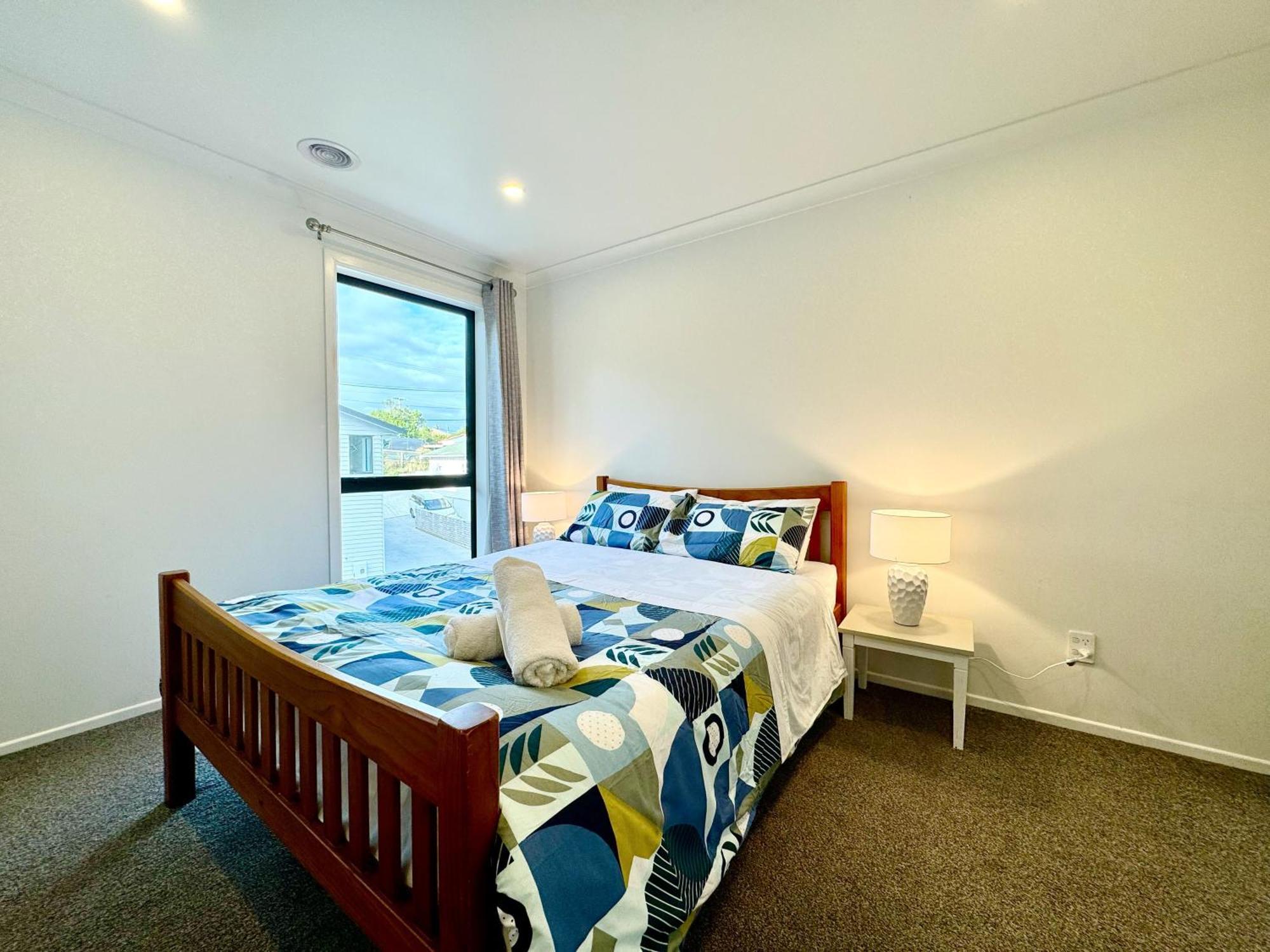 No Party Allowed, Entire Brand New 3 Bedroom Townhouse, Free Unlimited Fibre Wifi And Free Parking Wellington Esterno foto